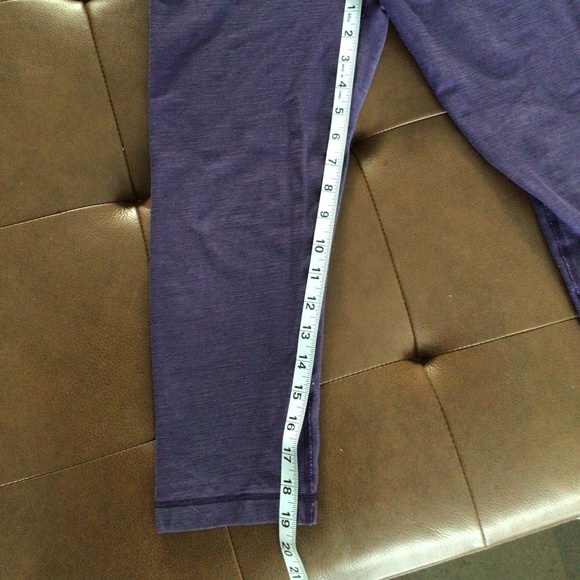 Lululemon pants, good condition, size 6 - Picture 4 of 5